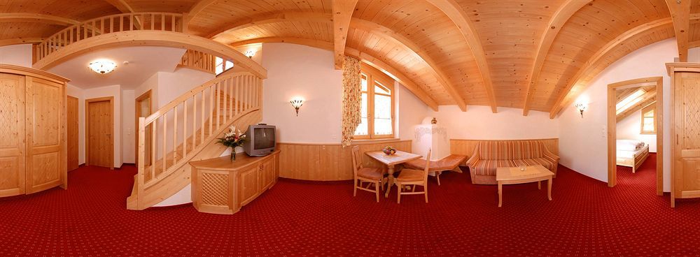 Hotel Traube Pfunds Bagian luar foto
