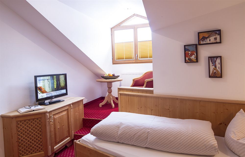 Hotel Traube Pfunds Bagian luar foto