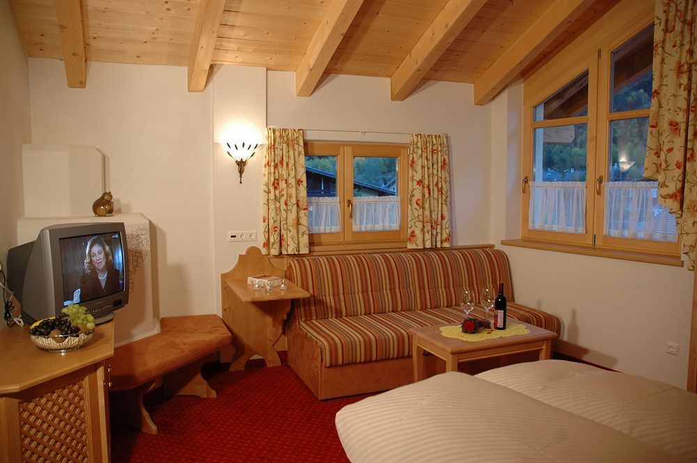 Hotel Traube Pfunds Bagian luar foto